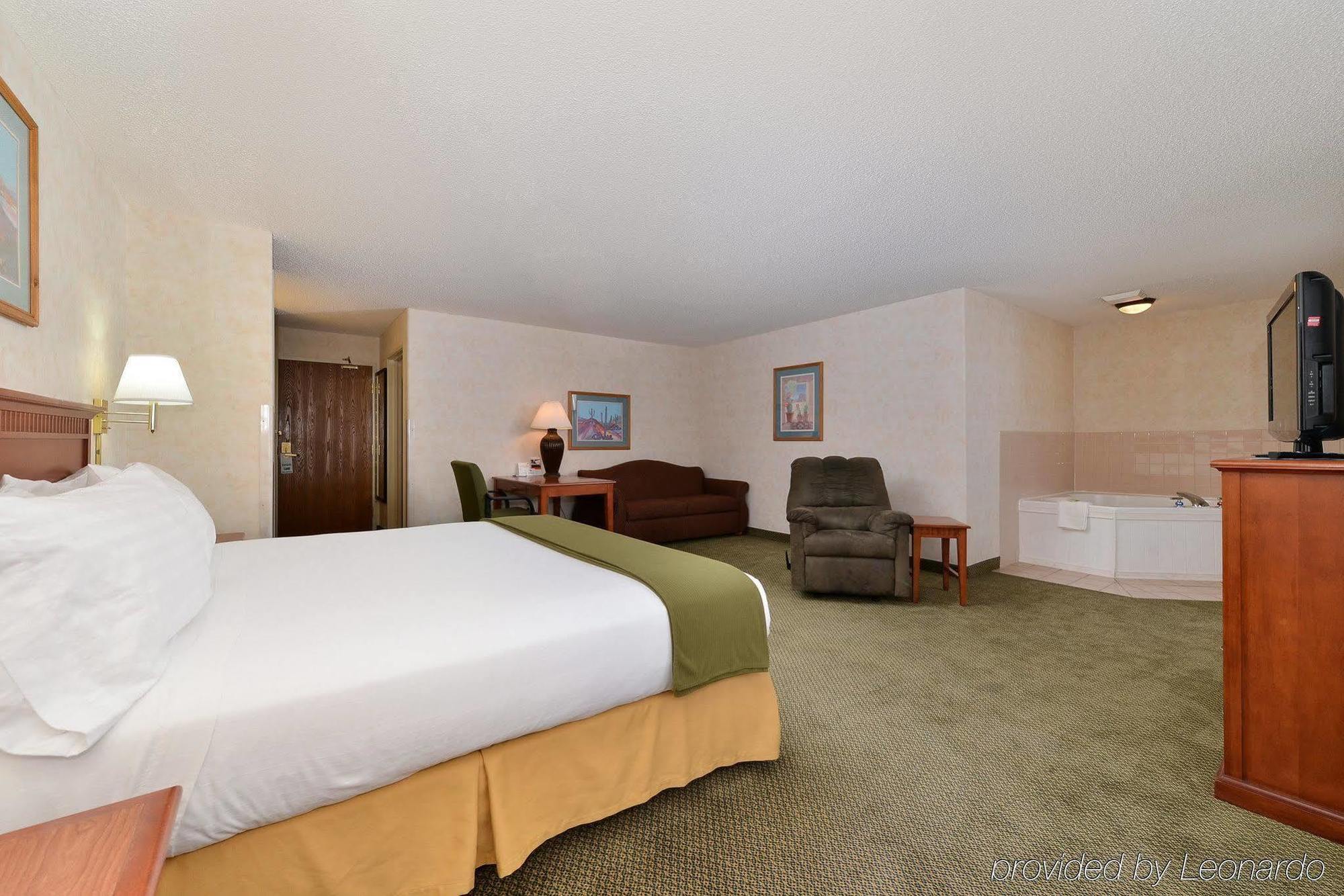 Vagabond Inn Executive Green Valley Bagian luar foto